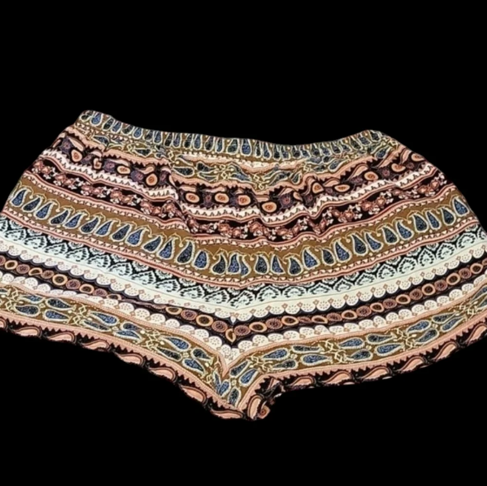 American Eagle Outfitters Patterned Women's Shorts